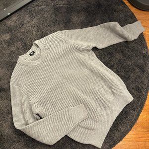 Uniqlo / Knit Sweater / Grey / M
